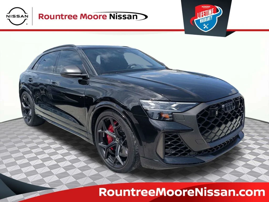 2025 Audi RS Q8 -'s photo