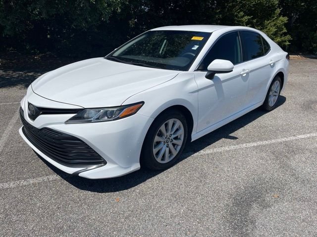 Used 2020 White Toyota LE image 4