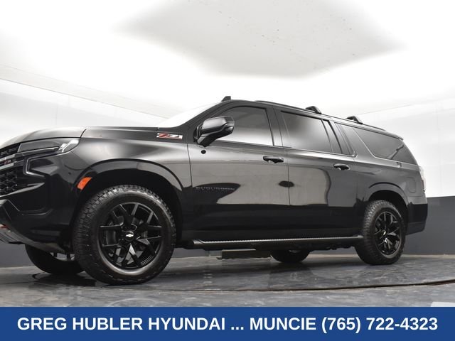 Used 2022 Black Chevrolet Z71 image 32