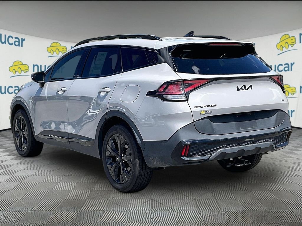 Used 2025 Wolf Gray Kia X-Line image 4