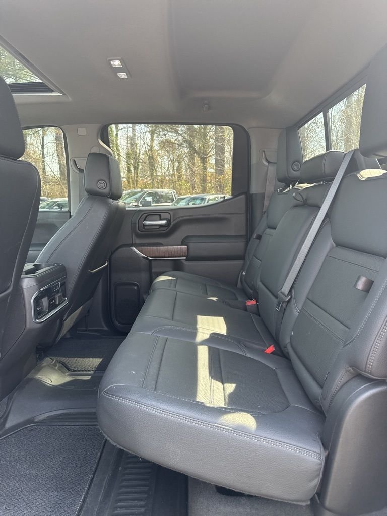 Used 2021 White GMC Denali image 15