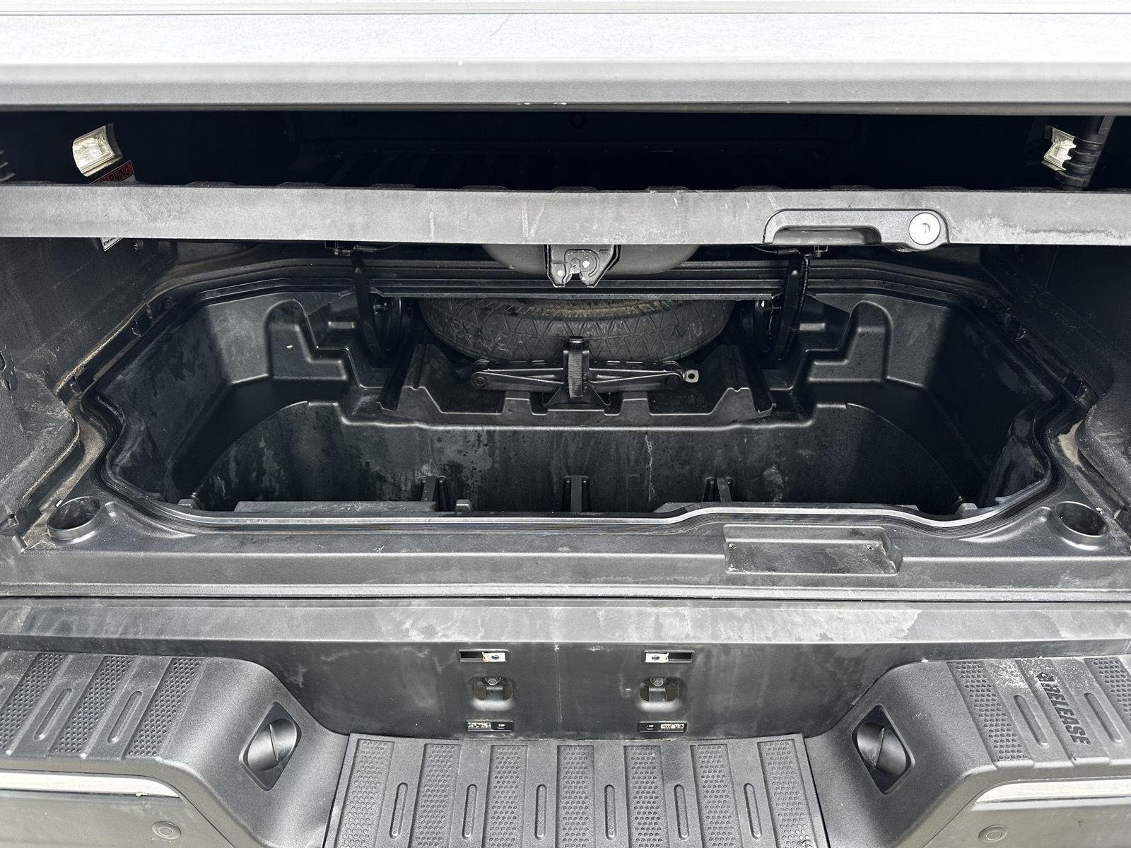 Used 2019 Lunar Silver Metallic Honda RTL-E image 26
