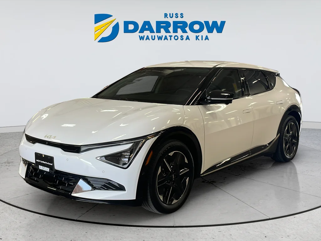 Certified Used 2025 White Kia Wind image 1