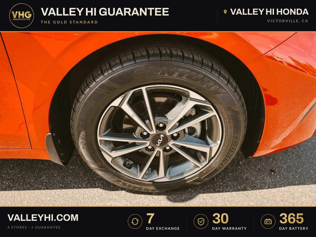 Used 2023 Red Kia LXS image 11