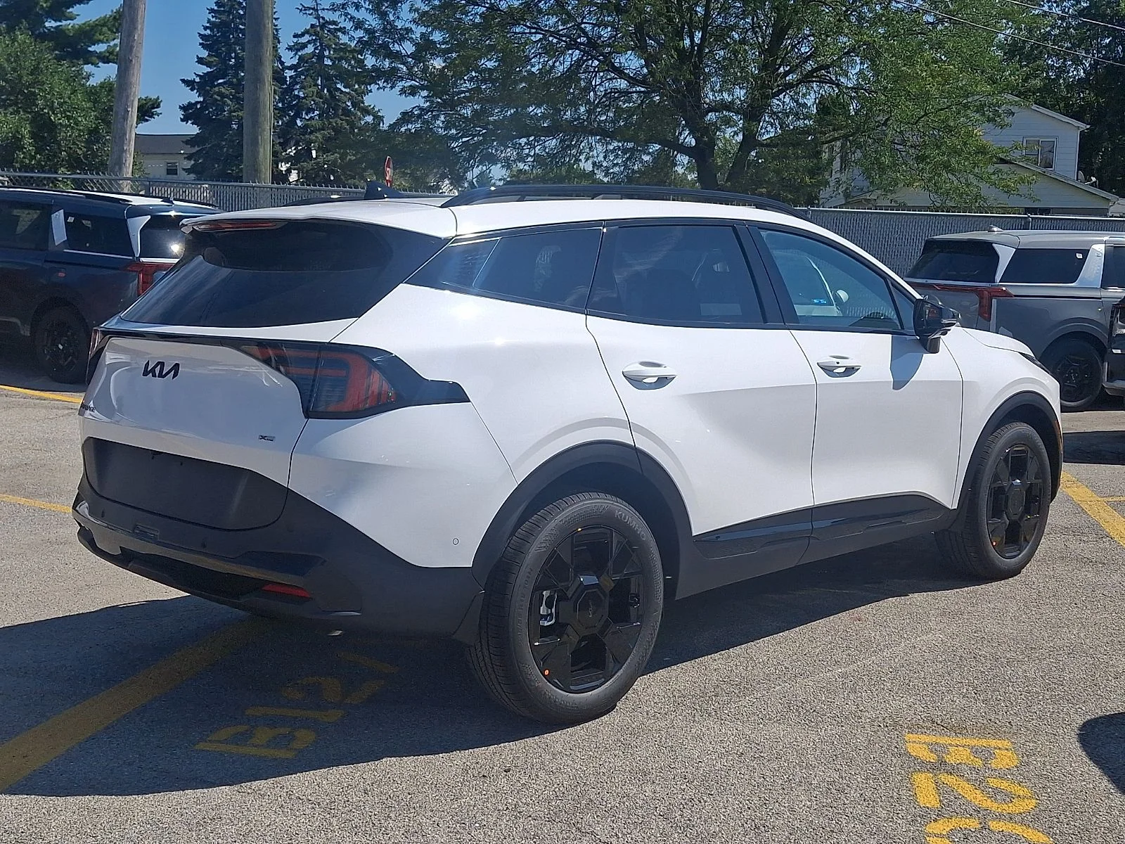 New 2027  Kia X-Line image 3