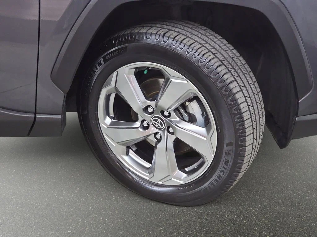 Used 2020 Gray Toyota Limited image 35