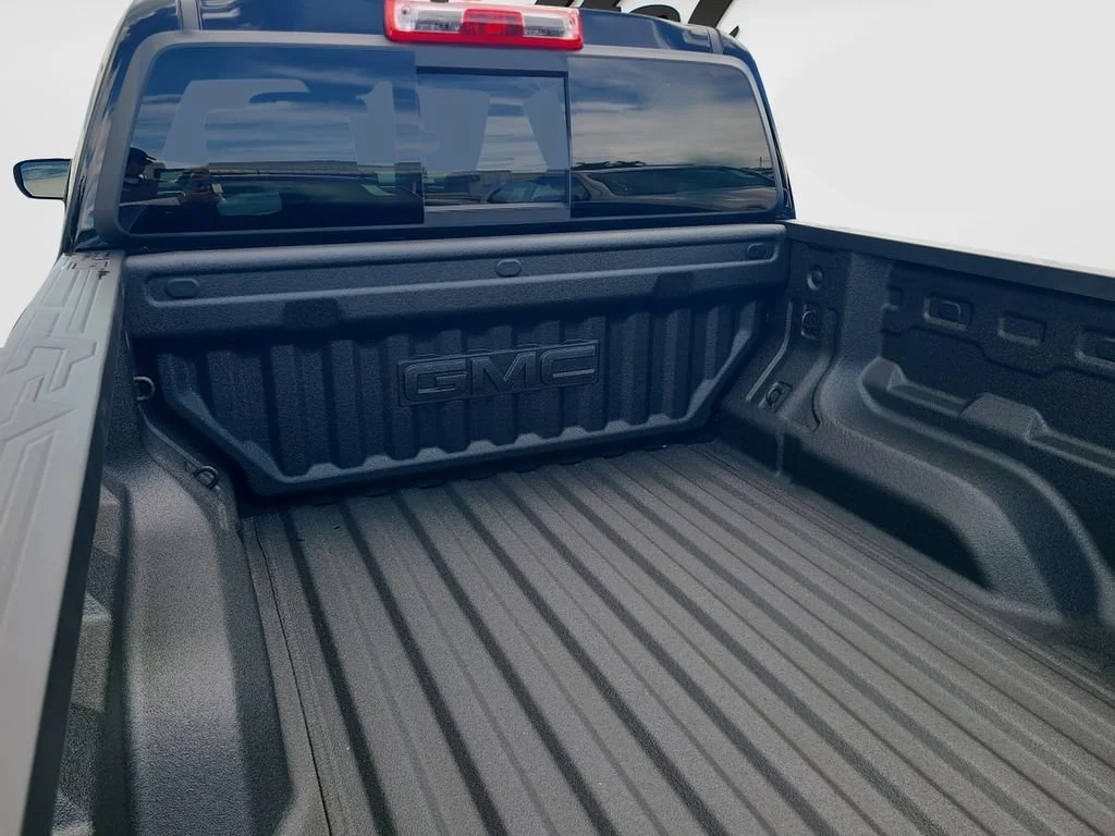 New 2026 Onyx Black GMC Elevation image 9