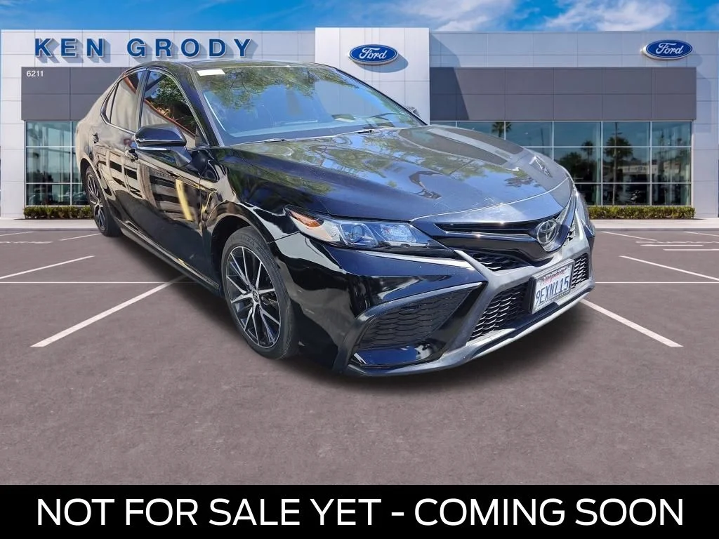 2022 Toyota Camry SE FWD photo