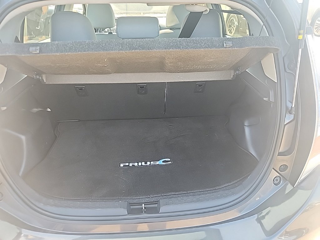 Used 2015 Gray Toyota Four image 16