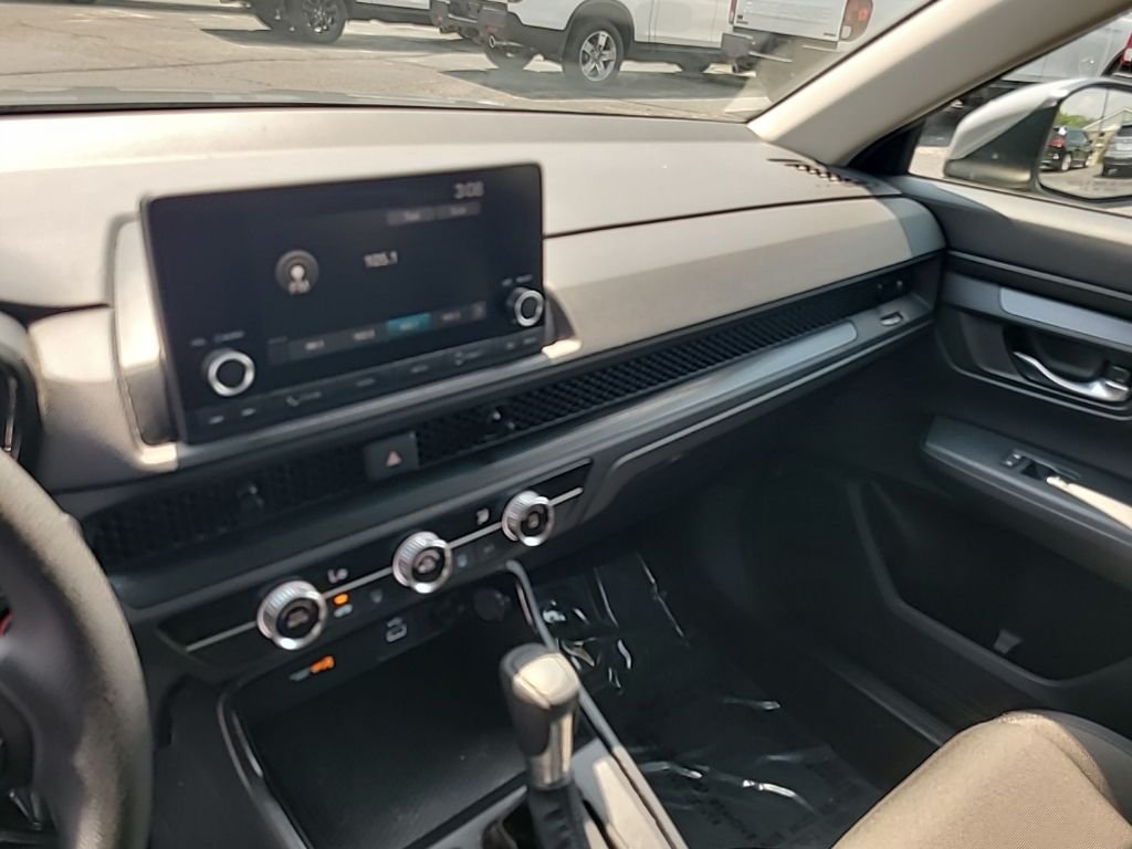 2025 Honda CR-V LX - Photo 9