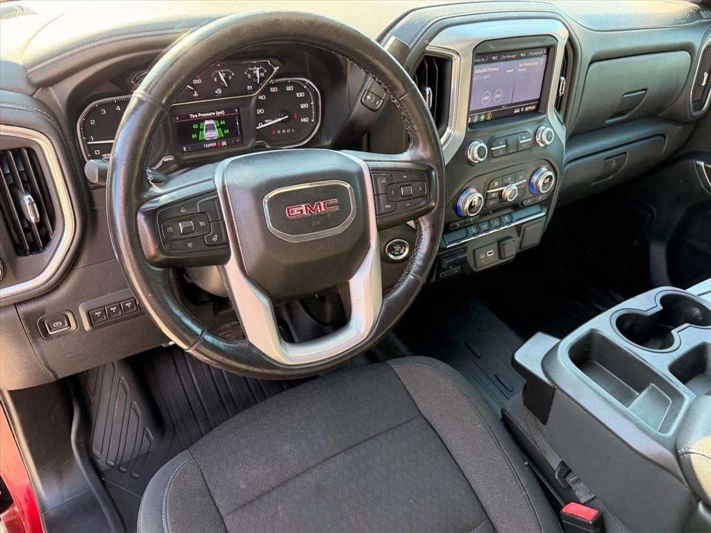 Used 2021 Cayenne Red Tintcoat GMC SLE image 9