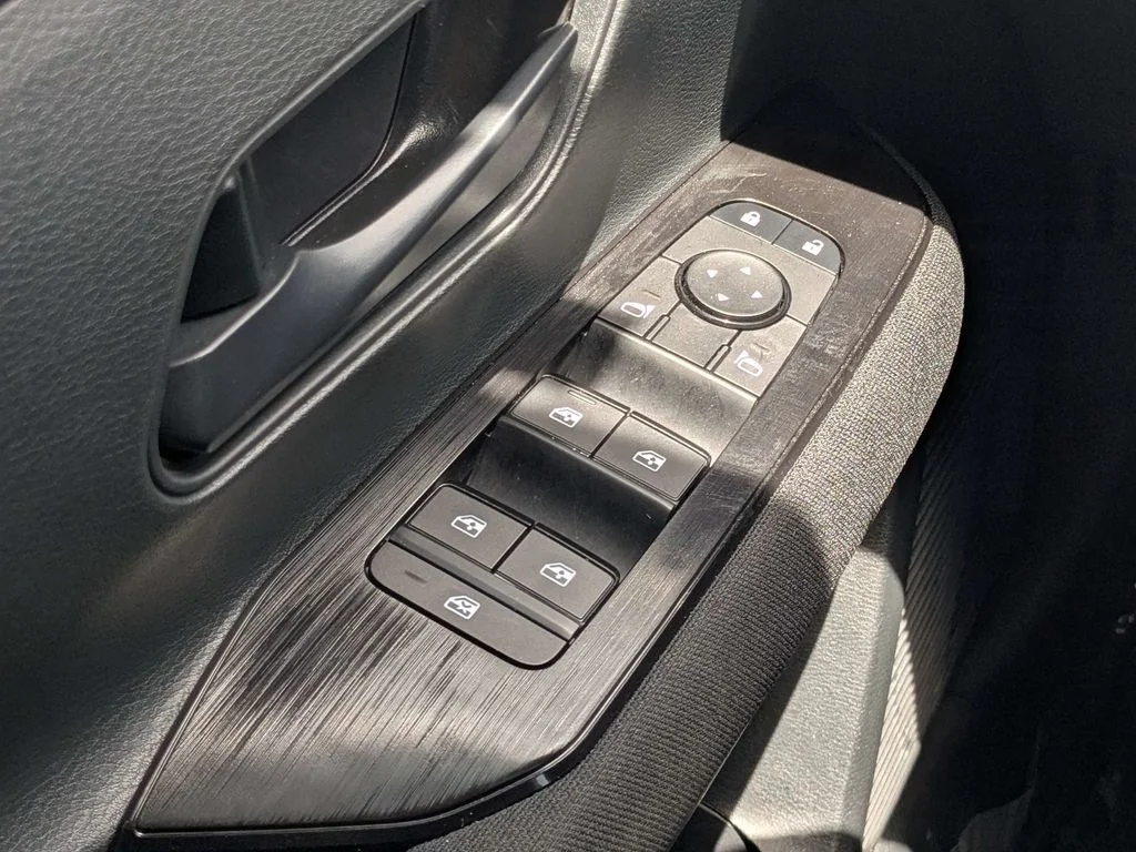 Used 2026 White Nissan S image 19