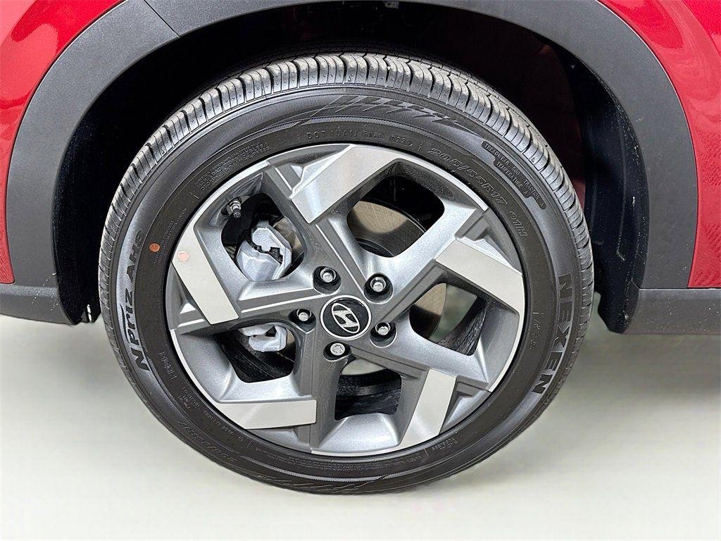 2025 Hyundai Venue Limited - Photo 19