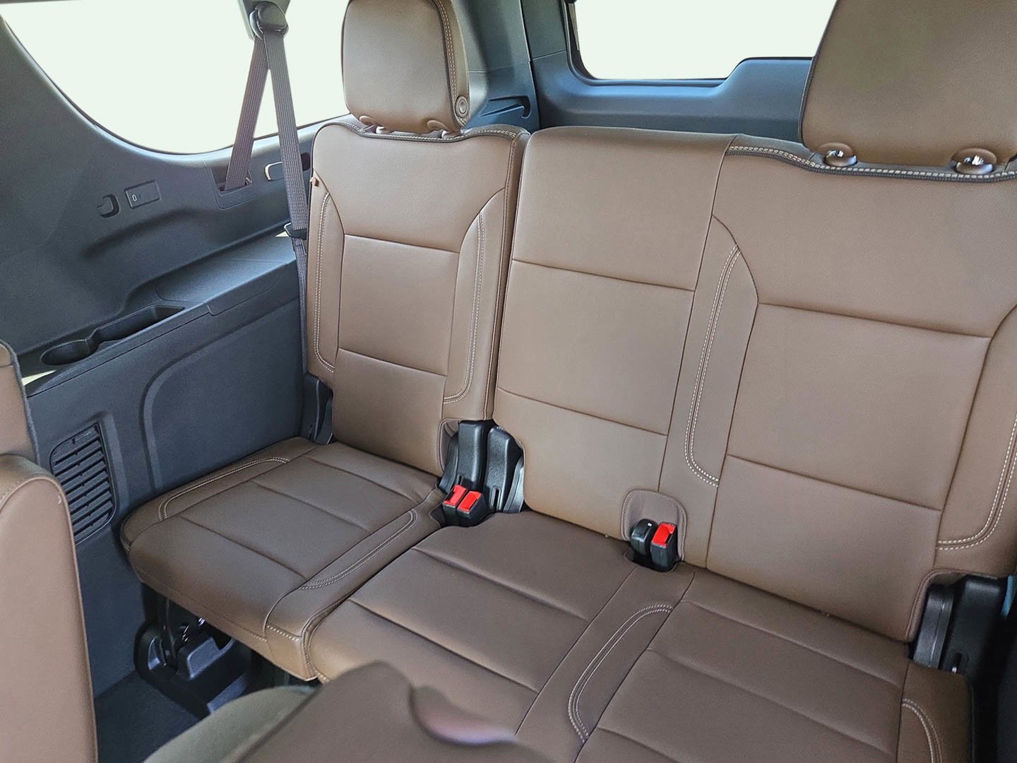 2026 Chevrolet Suburban High Country - Photo 16