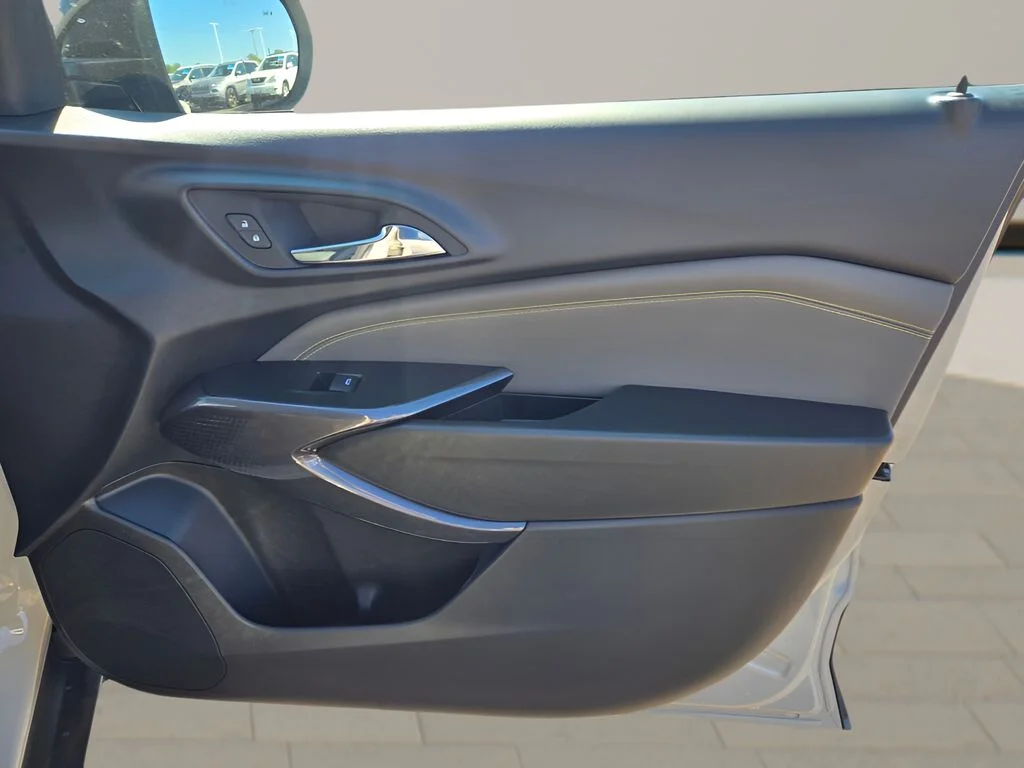 New 2026 White Chevrolet ACTIV image 9