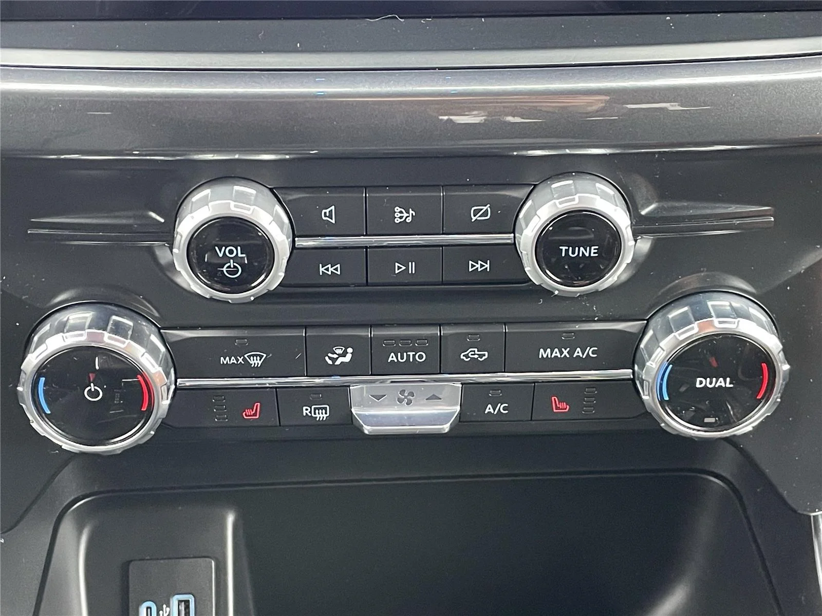 Used 2022 Race Red Ford XLT image 23