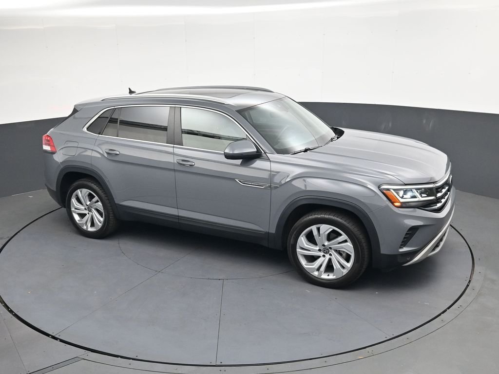 Used 2021  Volkswagen 2.0T SEL image 33