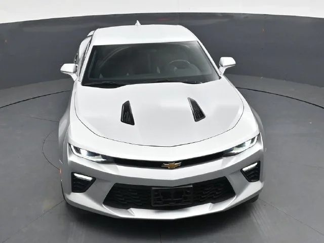 Used 2018 Silver Chevrolet SS image 29