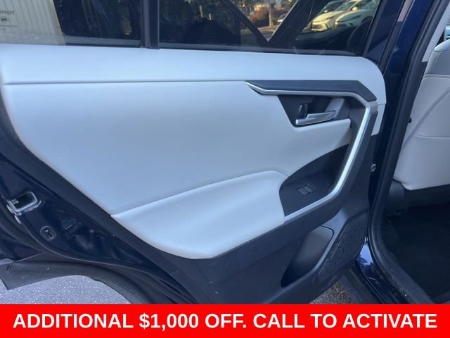 Used 2023  Toyota XLE Premium image 12