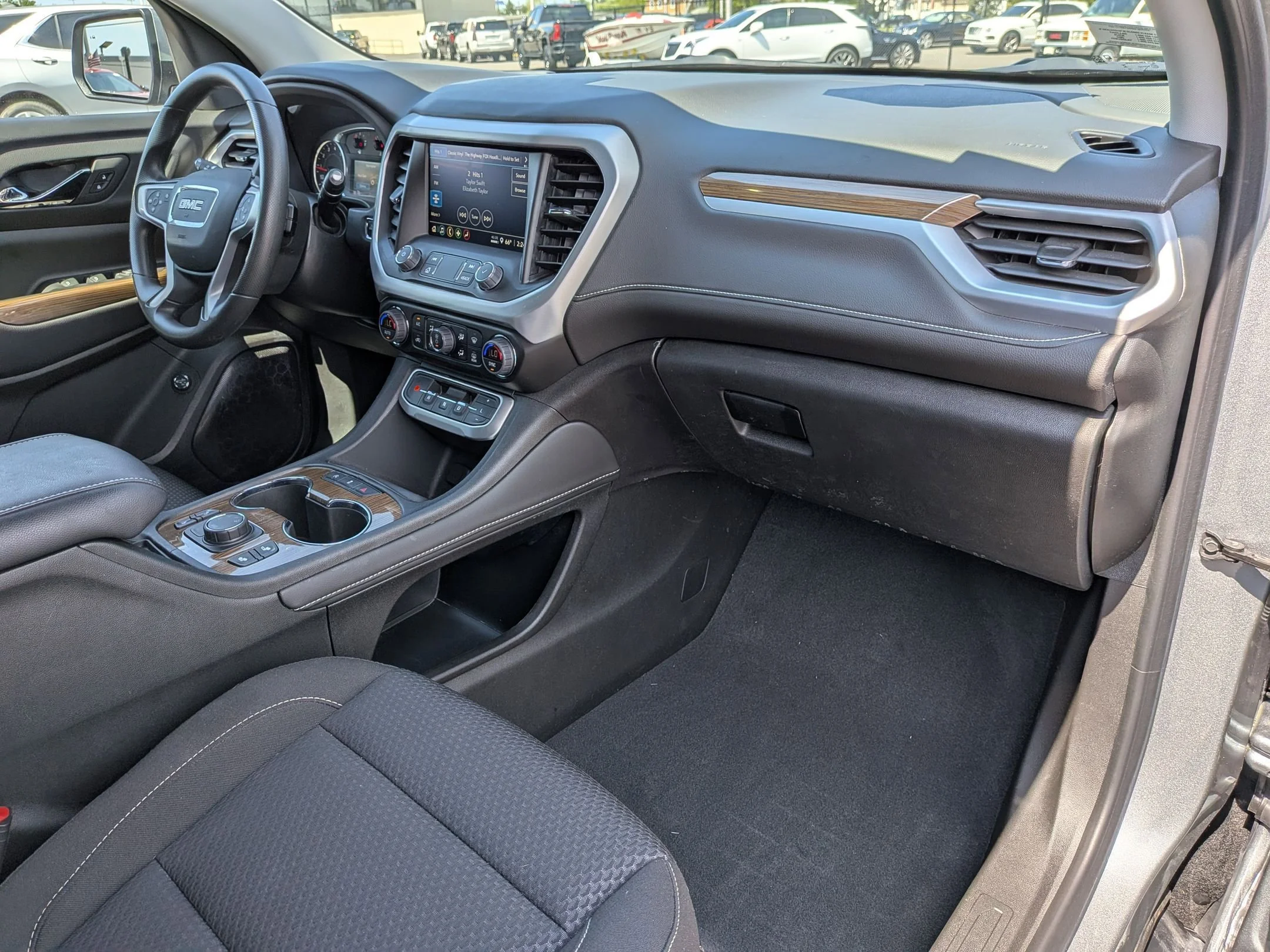 Used 2023 Sterling Metallic GMC SLE image 28
