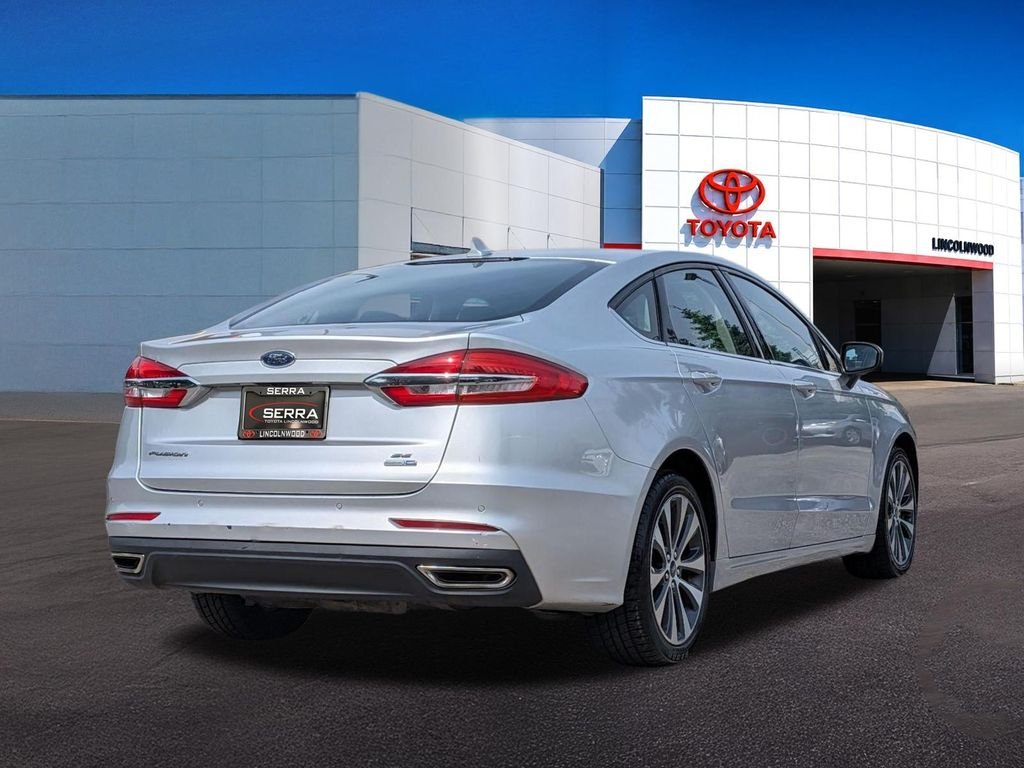 Used 2019 Silver Ford SE image 10
