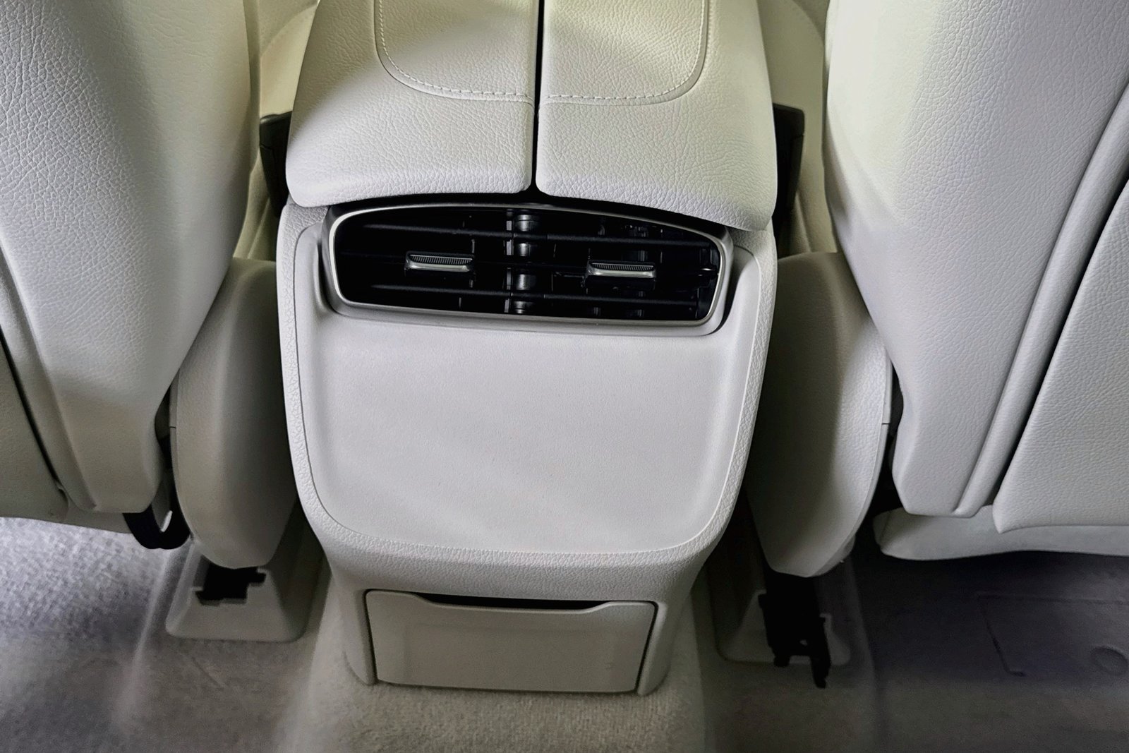 New 2027 Black Mercedes-Benz EQE 320 image 23