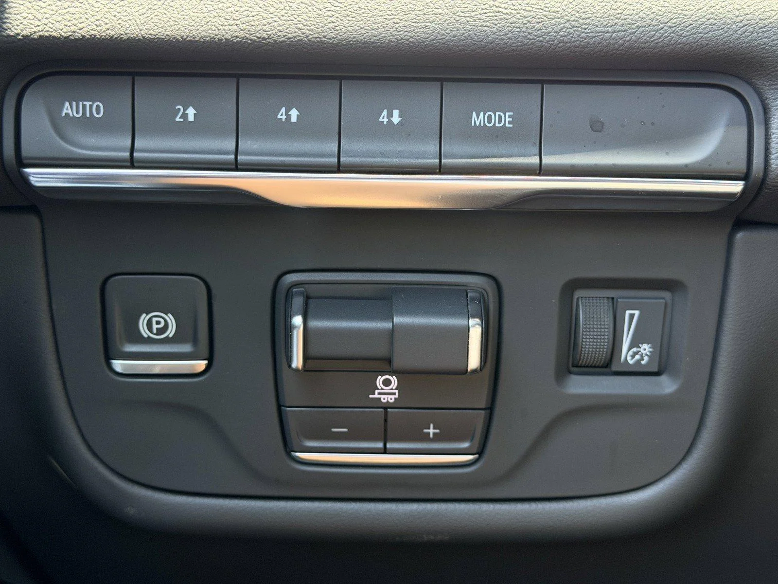 Used 2025 Black Raven Cadillac Sport image 27