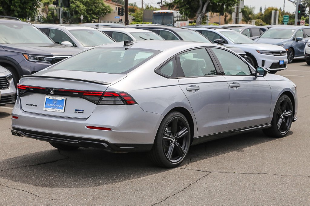 New 2026 Solar Silver Metallic Honda Sport-L image 9