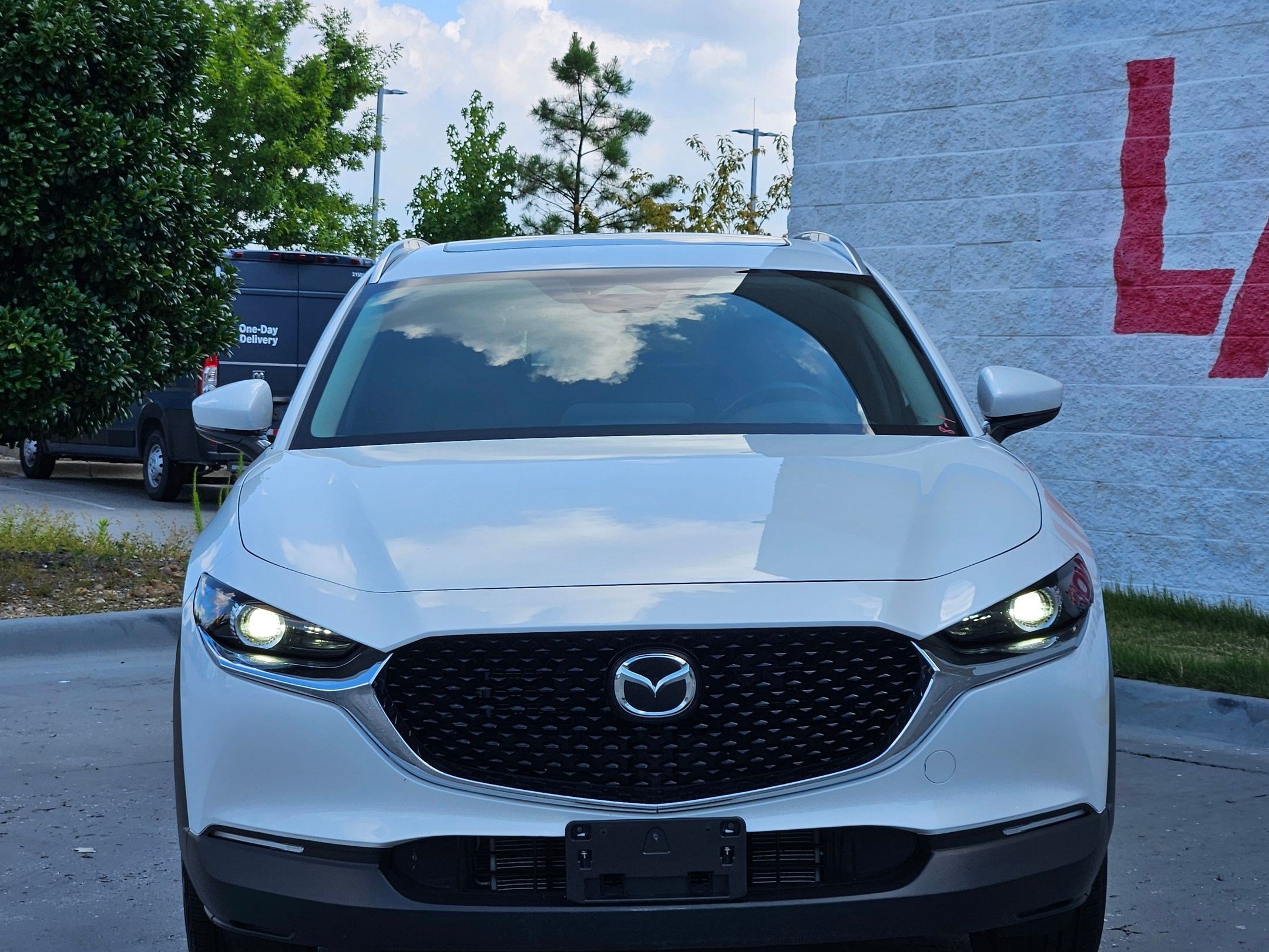 Used 2025 Snowflake White Pearl Mica Mazda 2.5 S Preferred Package image 2
