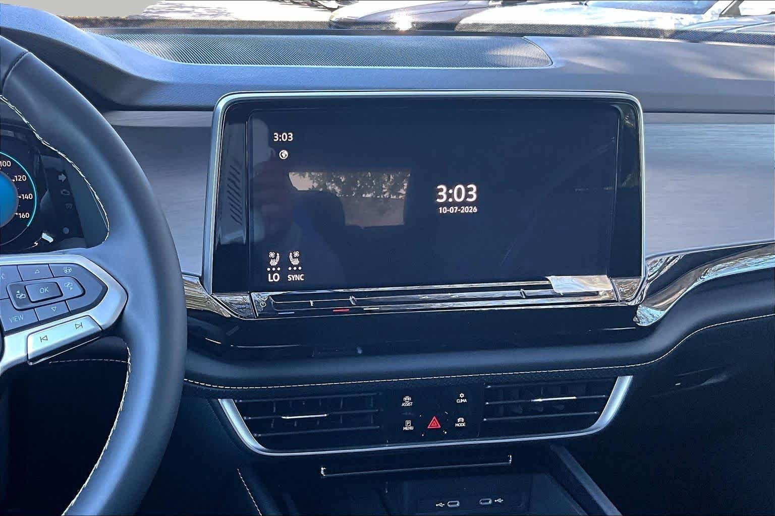 New 2026 Deep Black Pear Volkswagen SE w/Technology image 6
