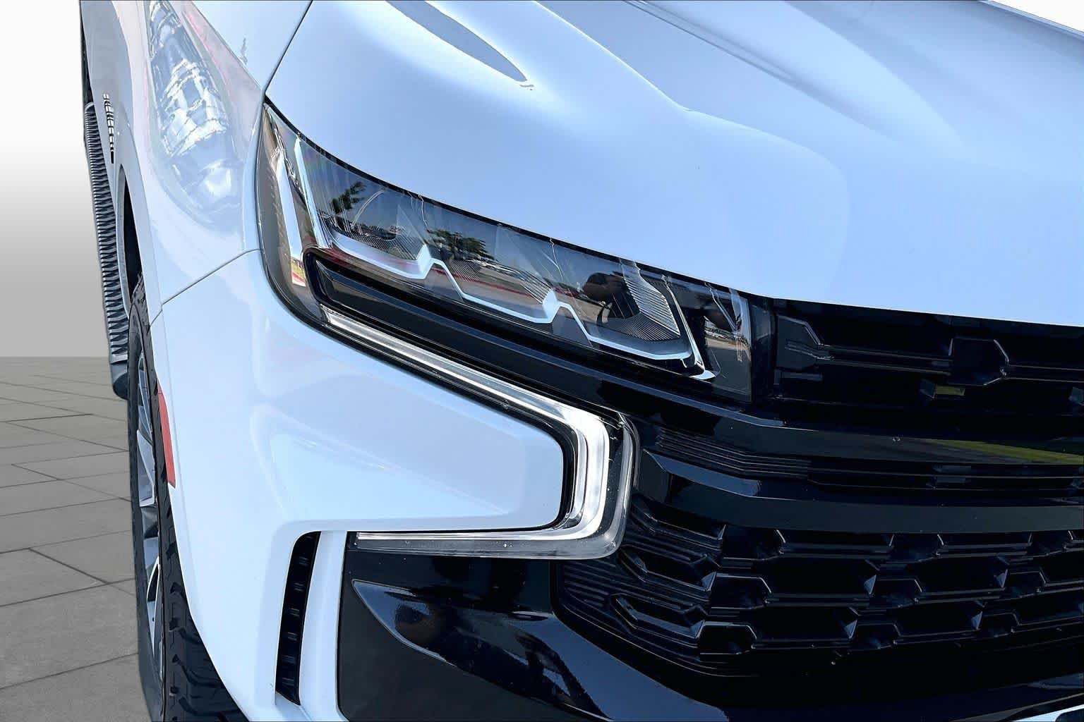 Used 2023 Summit White Chevrolet Z71 image 24
