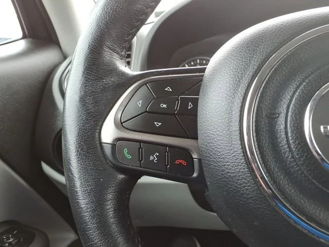 2022 Jeep Renegade Latitude - Photo 23