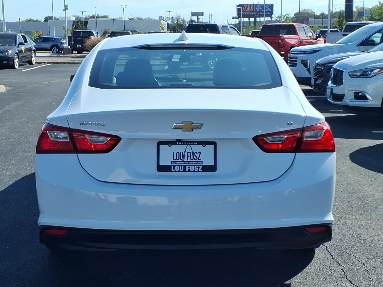Used 2023 SUMMIT WHITE Chevrolet LT image 30