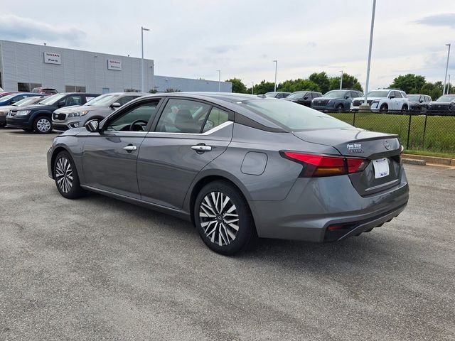 Used 2024 Gray Nissan 2.5 SV image 9