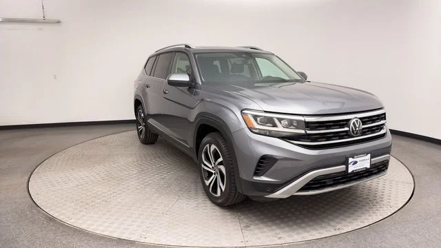 Used 2022 Gray Volkswagen SEL image 8