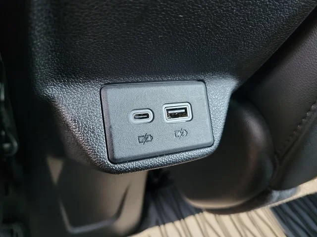 2023 Chevrolet Bolt EV 2LT - Photo 20
