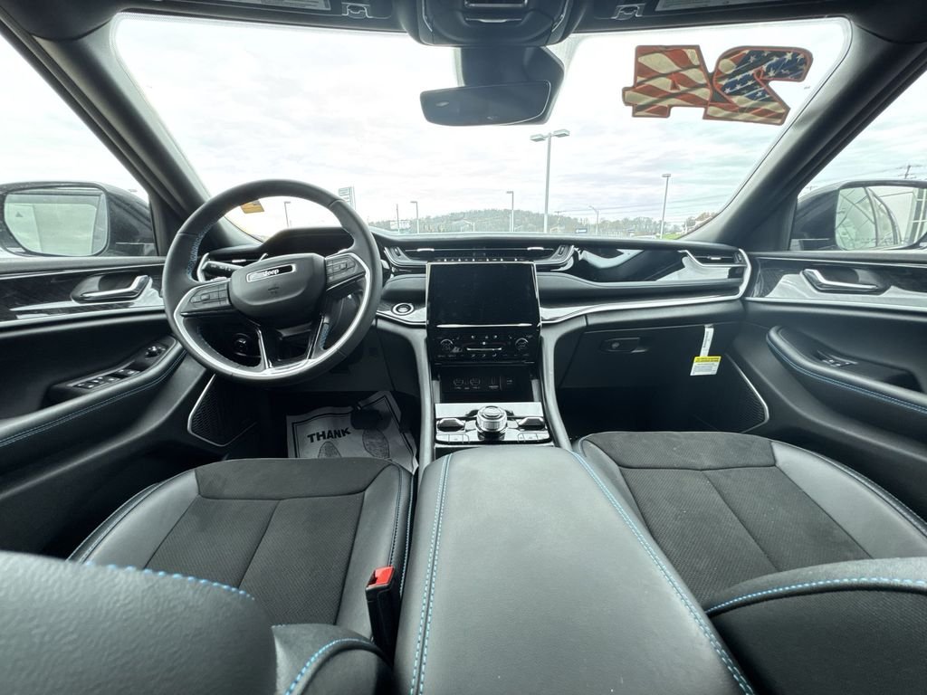 New 2024 Silver Zynith Jeep Trailhawk 4xe image 10