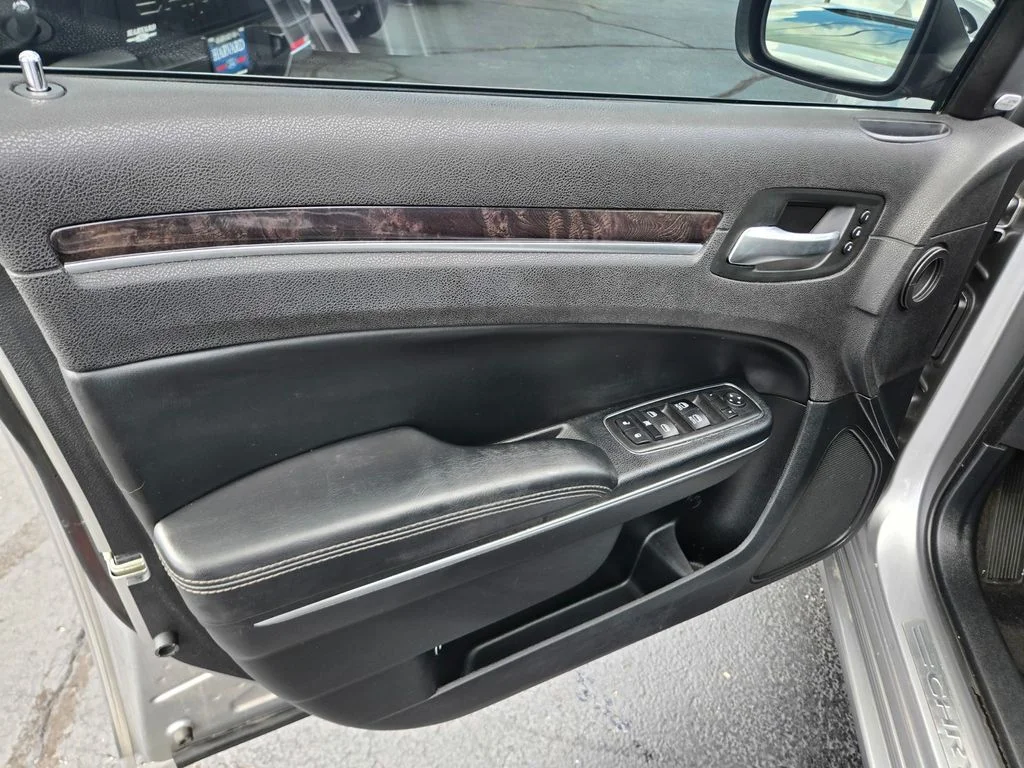 Used 2015 Billet Silver Metallic Clearcoat Chrysler C image 36