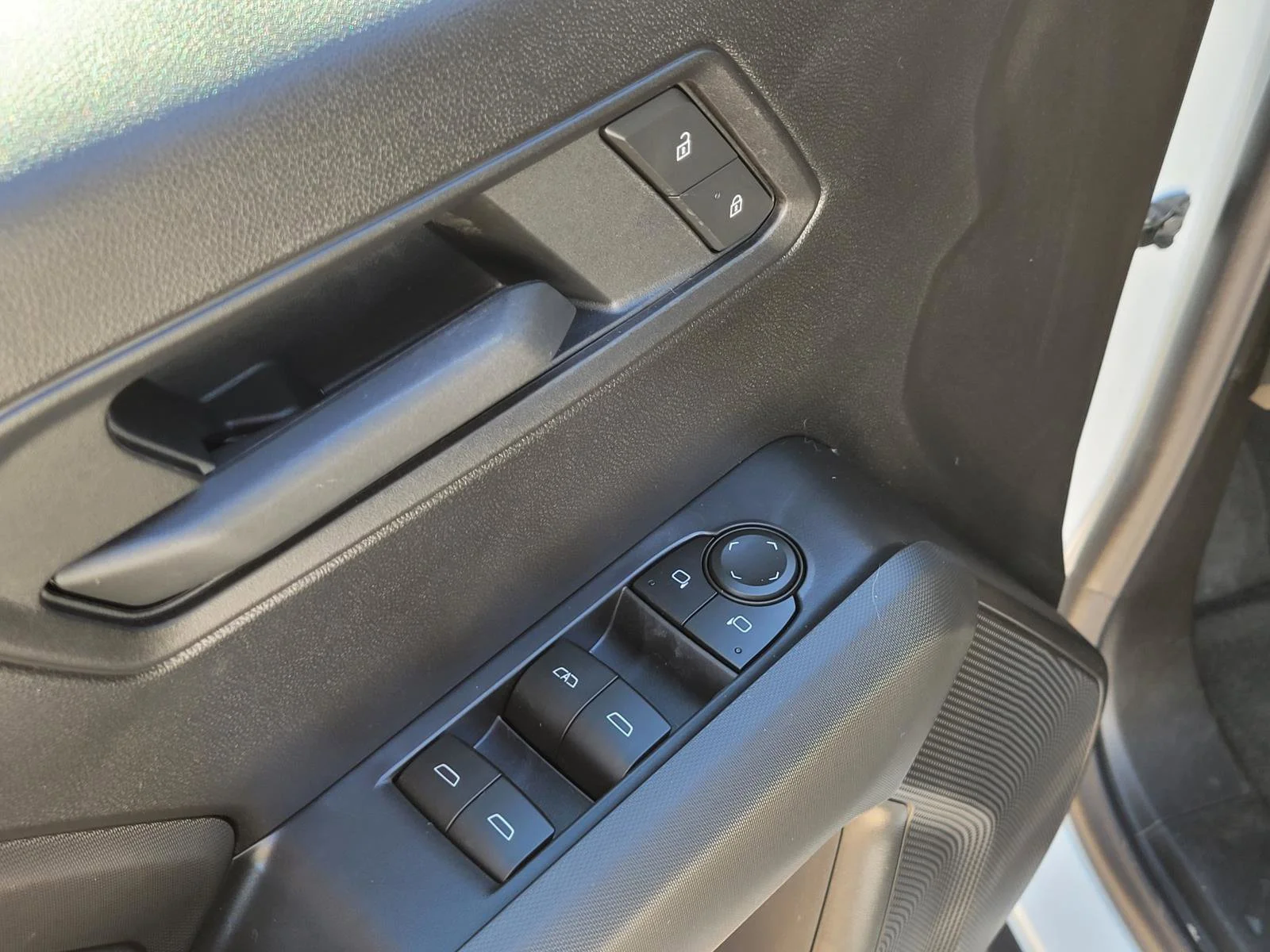 2026 Chevrolet Colorado Trail Boss - Photo 13