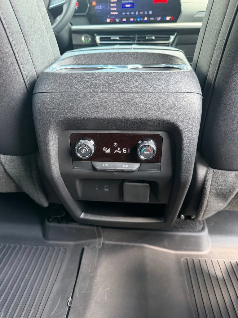 New 2026 Mosaic Black Metallic Chevrolet LT image 32