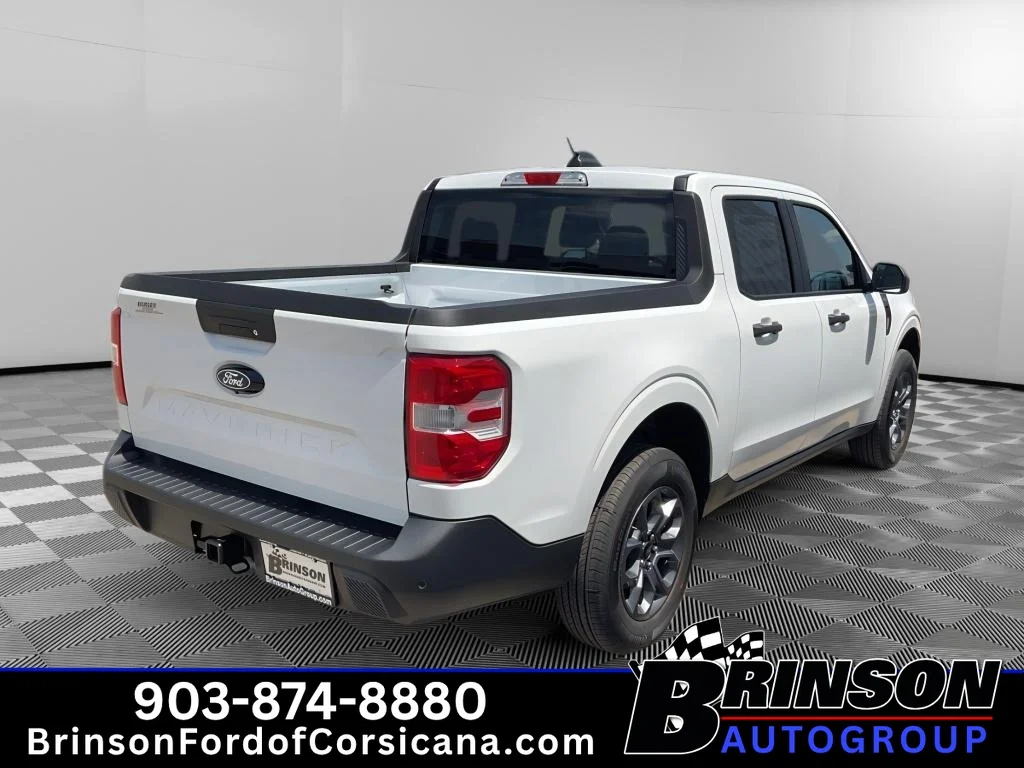 New 2026 Oxford White Ford XLT image 5