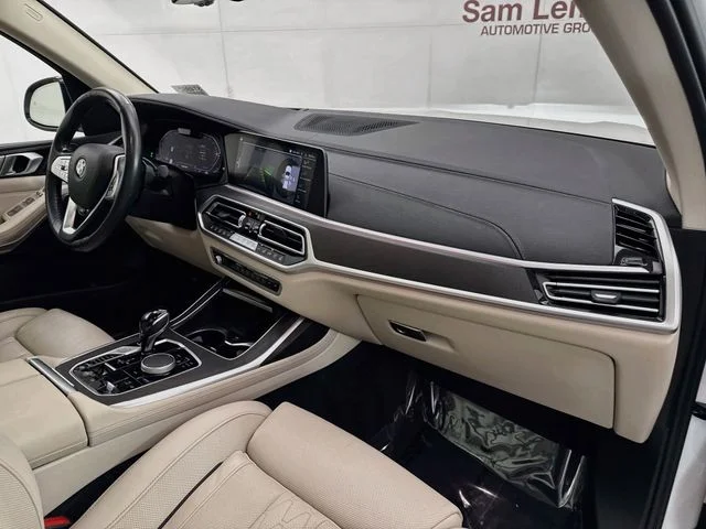 Used 2022 White BMW xDrive40i image 31