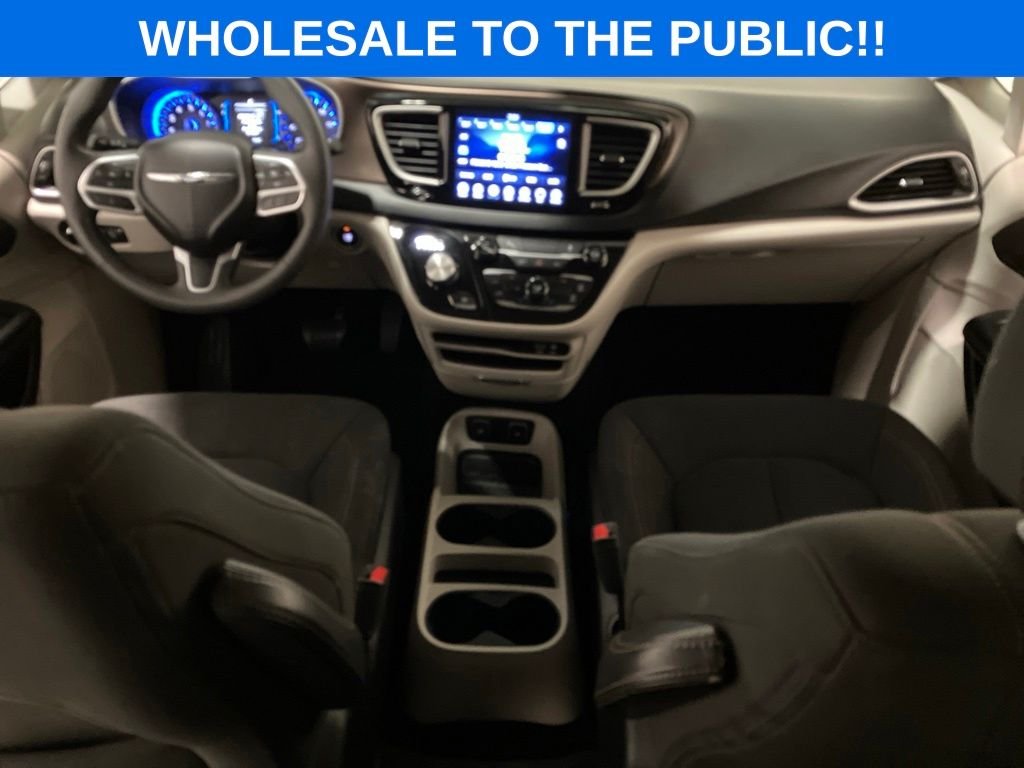 Used 2017 Chrysler Pacifica Touring with VIN 2C4RC1DG5HR653906 for sale in Milford, NH