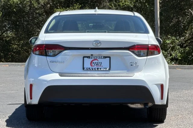 New 2026 Ice Cap Toyota  XLE image 5