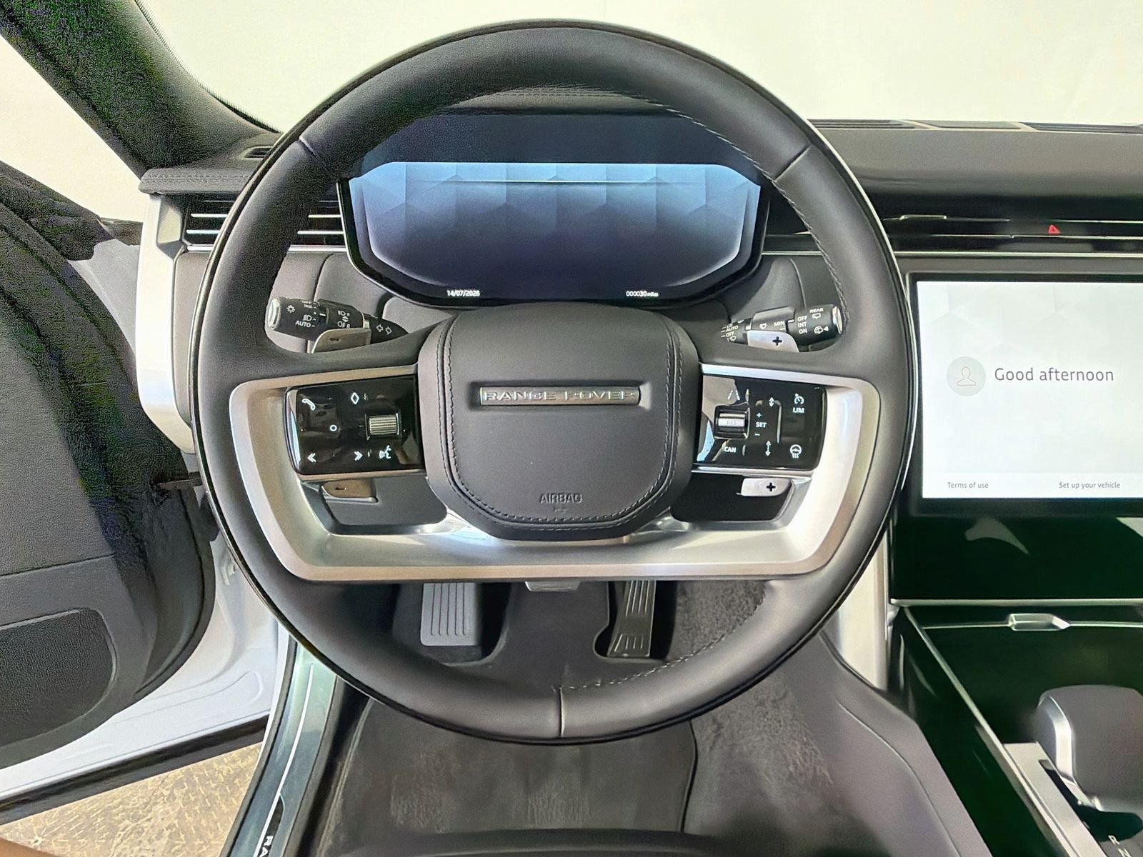 New 2026 Fuji White LAND ROVER SE 7 Seats image 11