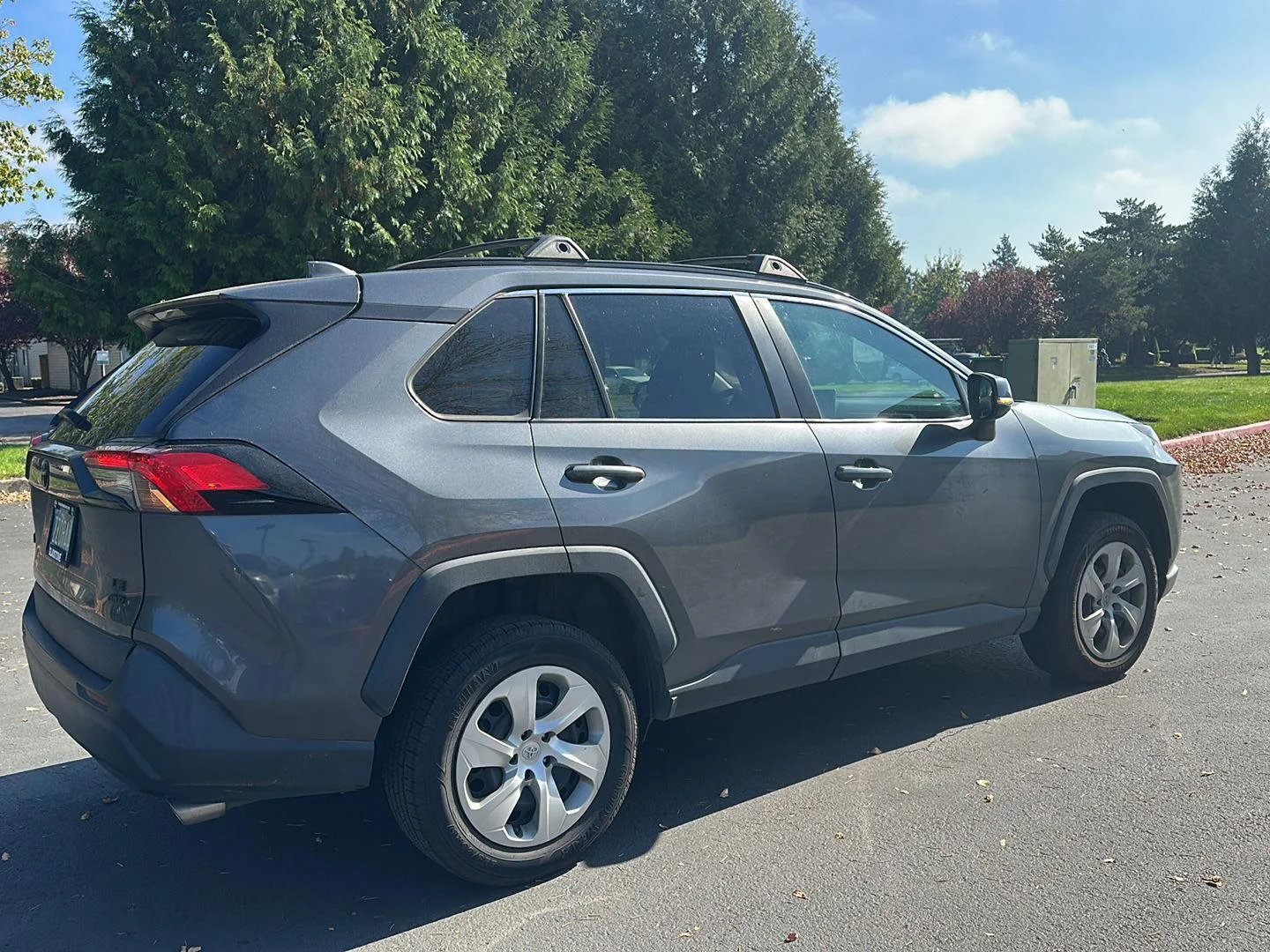 Used 2021 Magnetic Gray Metallic Toyota LE image 5