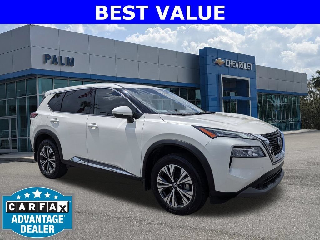 Used 2021 White Nissan SV image 1