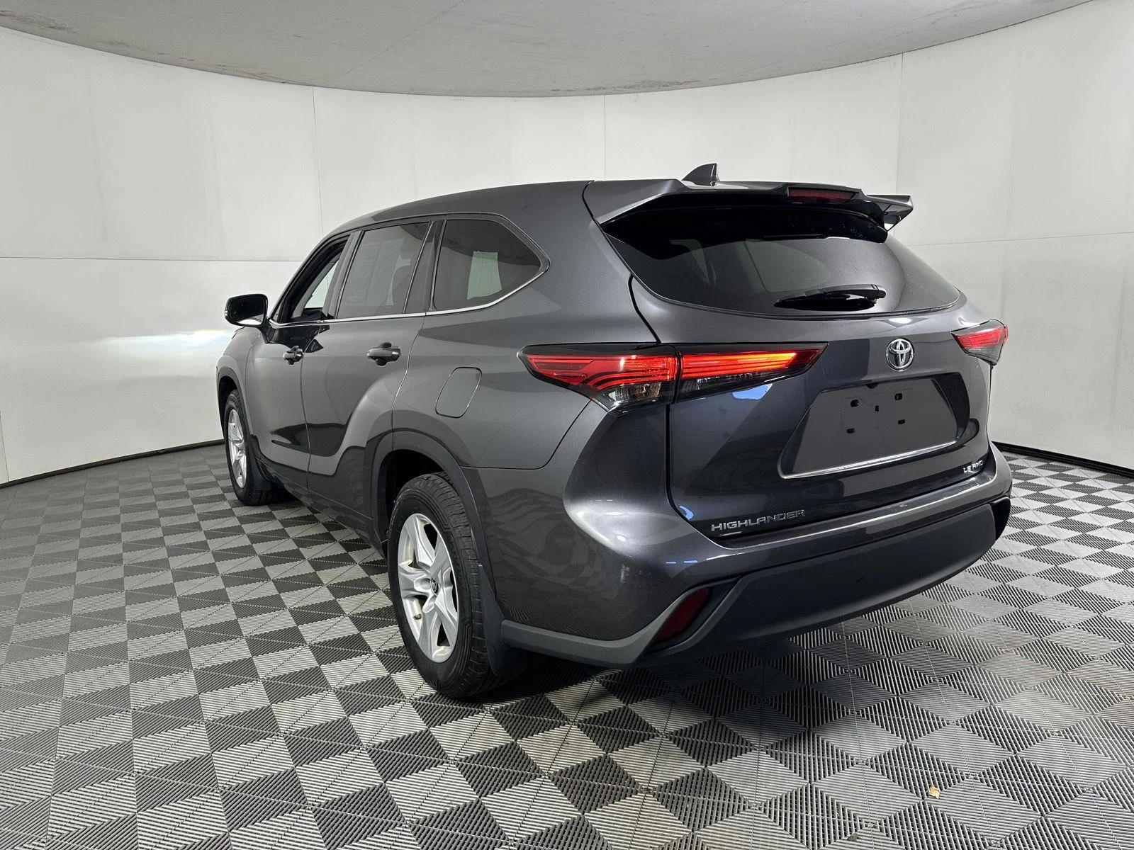 Used 2021 Magnetic Gray Metallic Toyota LE image 16