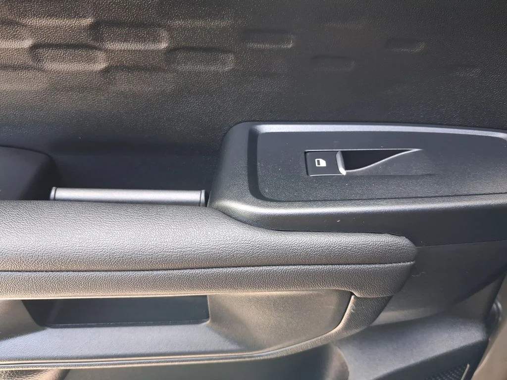 Used 2025 Gray Ford XL image 25
