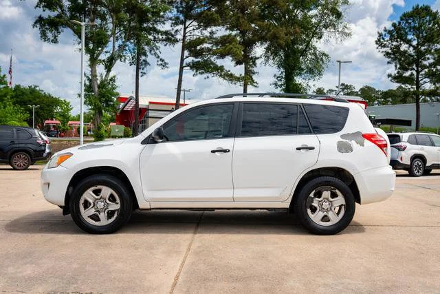 Used 2012 Super White Toyota Base image 3